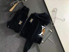 Picture of LV Sweater Suits _SKULVM-5XLkdtn20340984